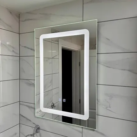 Modern 2bdr Bentbasa With Free Parking In Old Town 아파트