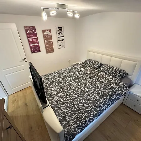 Modern 2bdr Bentbasa With Free Parking In Old Town Sarajevo
